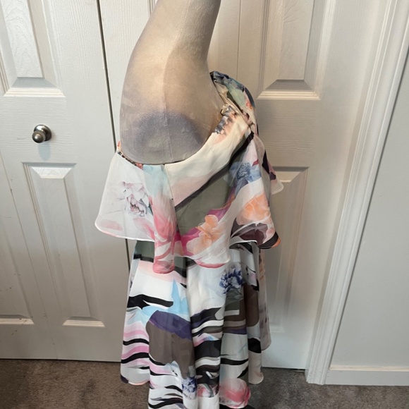 Bebe size 10 dress - Picture 11 of 16